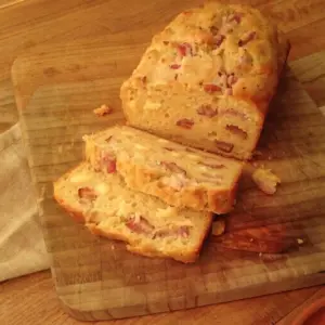 Cake au lard et fromage